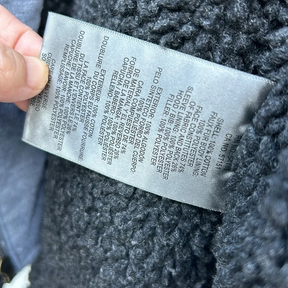 Levi's Cotton Sherpa Lined Trucker Jacket in MILITARY GREEN Size M Coat